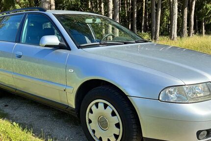 Audi A4 332.000 km 2.500 &euro; Windsbach 91575