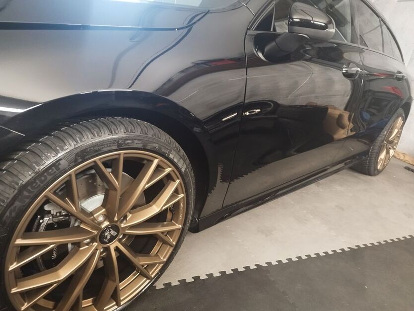 Mercedes-Benz CLA 200 Shooting Brake 2.900 km 36.800 € Offenhausen 91238