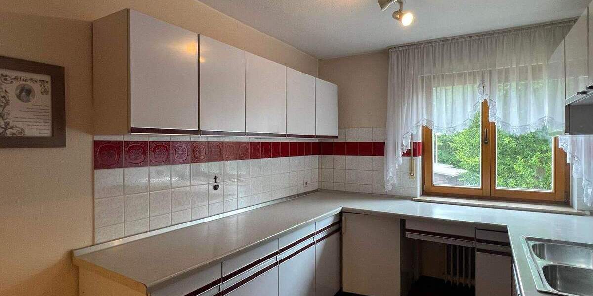 DHH in Erlangen-Frauenaurach...Hier das Besondere! - Zwei Wohneinheiten in einem Haus 5 zimmer