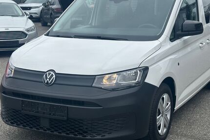VW Caddy 157.172 km 15.790 € FÜRTH 90763
