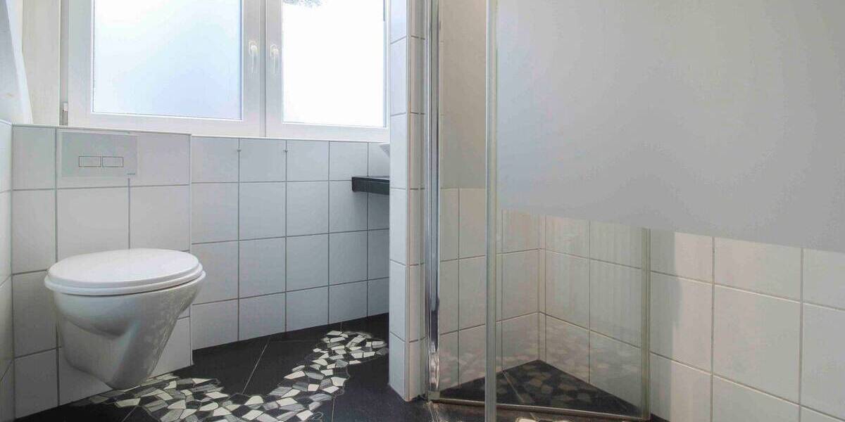 Mehrfamilienhaus, Wohnhaus Fürth Unterfarrnbach - 7 Zimmer, 230 m&sup2;, 528.000&euro; | Angebot:26391494