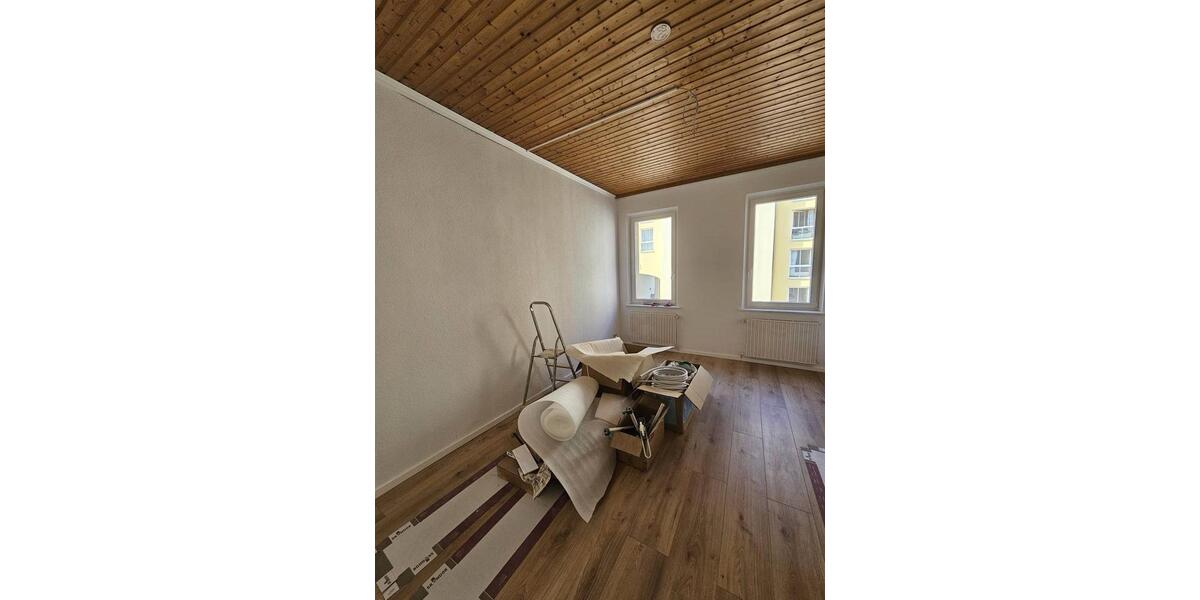 Etagenwohnung Fürth Südstadt - 5 Zimmer, 30 m&sup2;, 550&euro; | Angebot:25904016
