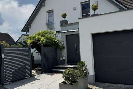 Haus zum Kaufen in Nürnberg 1.275.000 € 220 m²
