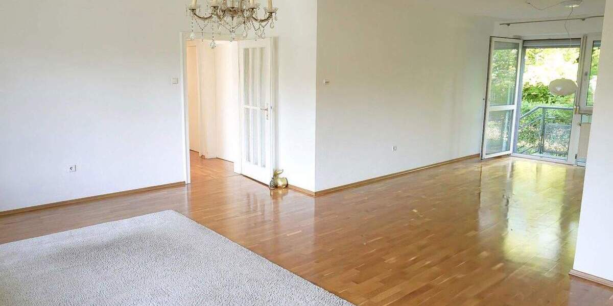 Helle 4-Zimmer-Wohnung mit Garten, Balkon & Stellplatz in Fürth 4 zimmer