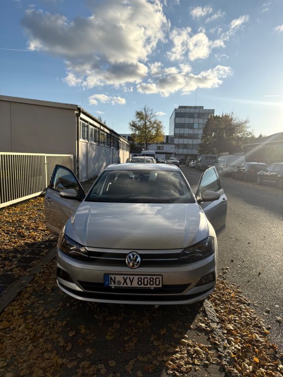 VW Polo 99.900 km 9.800 € Nürnberg 90443