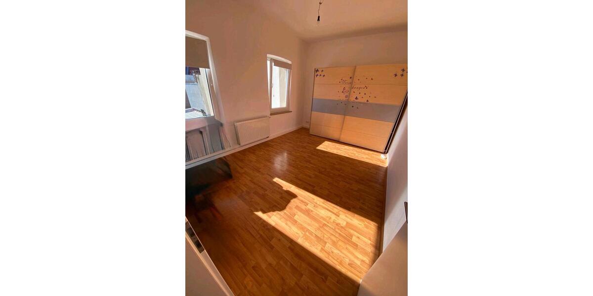Etagenwohnung Erlangen Am Anger - 3 Zimmer, 84 m&sup2;, 890&euro; | Angebot:27631112