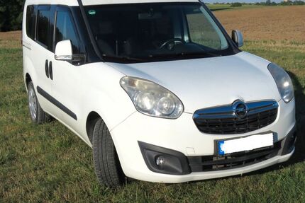 Opel Combo 75.390 km 4.250 &euro; Langensendelbach 91094
