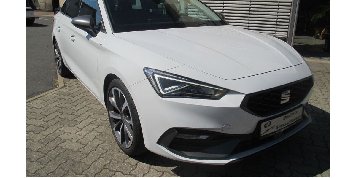 Seat Leon 51.860 km 17.970 &euro; Erlangen 91052