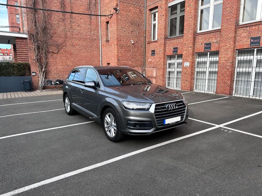 Audi Q7 178.000 km 32.000 € Nürnberg 90471