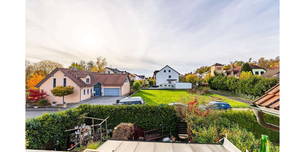 Etagenwohnung Ammerndorf - 3.5 Zimmer, 110 m&sup2;, 320.000&euro; | Angebot:25192323