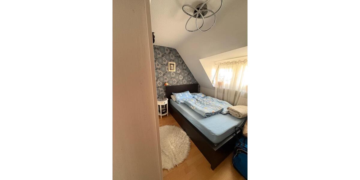 Dachgeschoßwohnung Feucht - 2 Zimmer, 42 m&sup2;, 560&euro; | Angebot:27605118