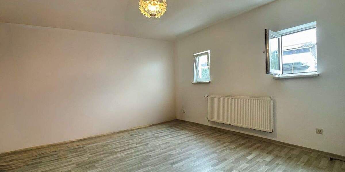 Etagenwohnung Fürth Dambach - 6 Zimmer, 158 m&sup2;, 399.000&euro; | Angebot:25671105