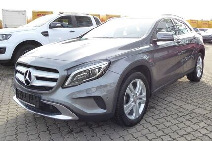 Mercedes GLA 220