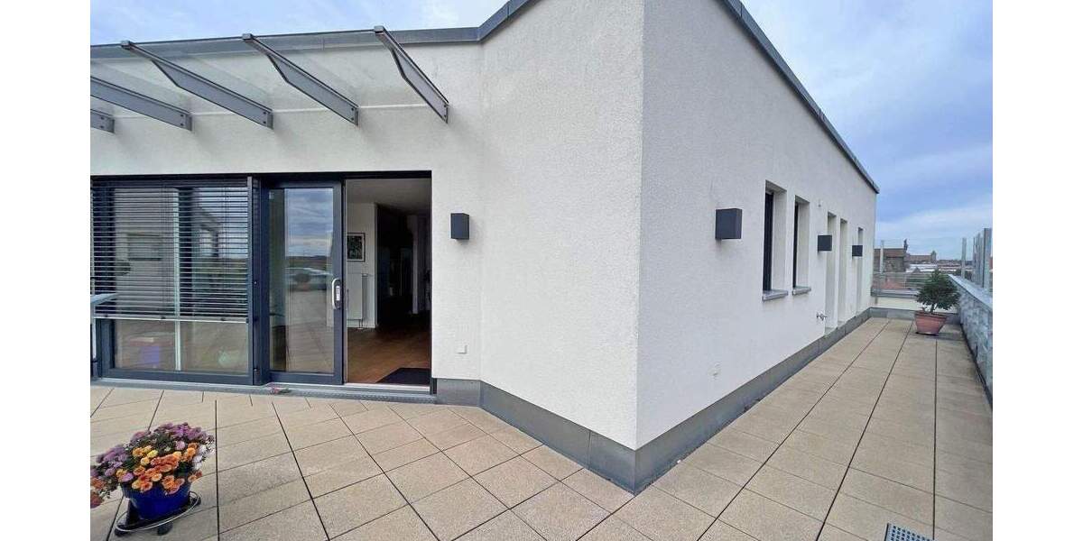 Etagenwohnung Nürnberg Steinbühl - 3 Zimmer, 151 m&sup2;, 2.400&euro; | Angebot:26816229