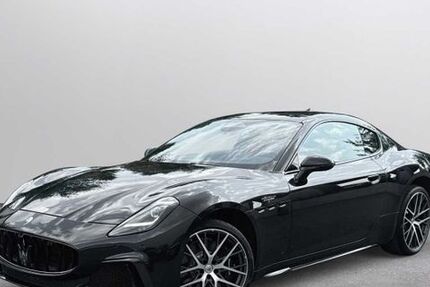Maserati Granturismo 9.600 km 185.900 &euro; Nürnberg 90403