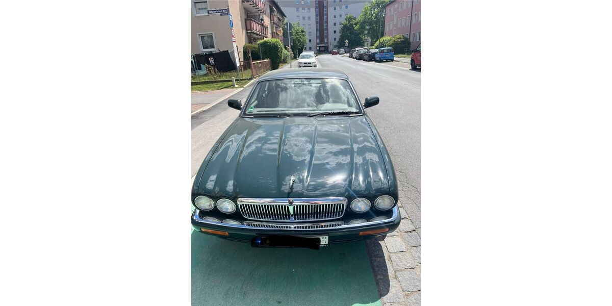 Jaguar XJ 86.084 km 10.000 &euro; Stein 90547