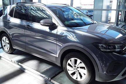 VW T-Cross 21.950 km 20.350 € Nürnberg 90441