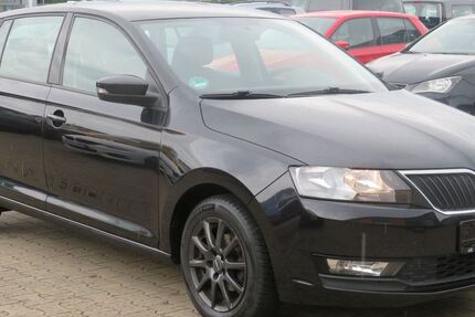 Skoda Rapid 95.000 km 10.100 € Fürth 90768