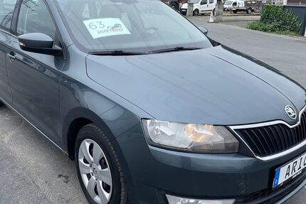 Skoda Rapid 257.144 km 5.199 € Erlangen 91056