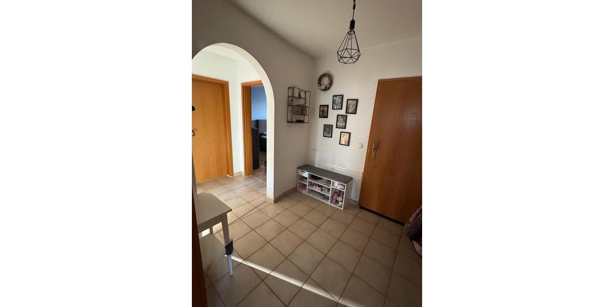 Etagenwohnung Zirndorf - 3 Zimmer, 80 m&sup2;, 850&euro; | Angebot:25546034