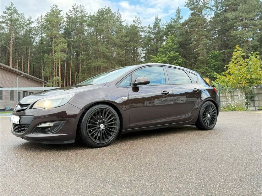 Opel Astra 288.608 km 3.699 € Berg 92348