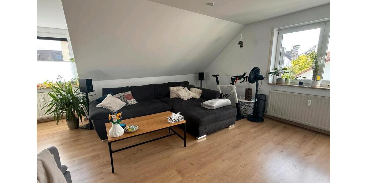Dachgeschoßwohnung Veitsbronn - 3.5 Zimmer, 88 m&sup2;, 1.250&euro; | Angebot:27609789