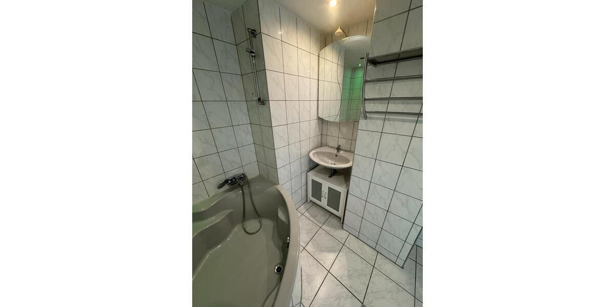 *Zwei Wohnungen* ZU VERKAUFEN in Nürnberg St. Leonhard 2 zimmer