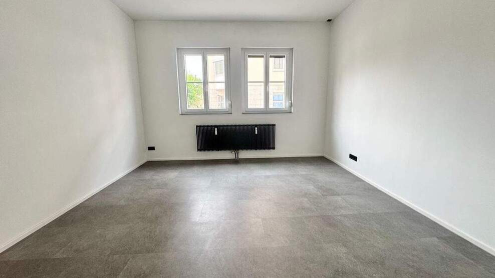 Loftstyle ! Nähe Plärrer, WG-taugliche 4-Zi-Whg., 117m², moderne Einbauküche, im Erdgeschoß