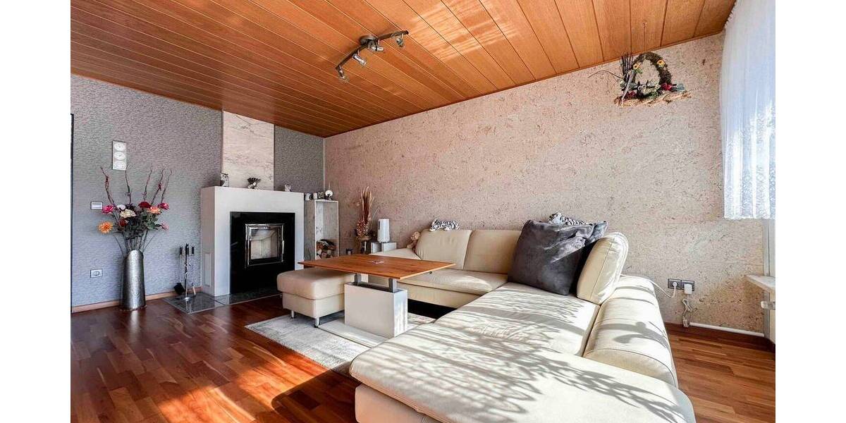 Doppelhaushälfte Nürnberg Schweinau - 8 Zimmer, 179 m&sup2;, 589.000&euro; | Angebot:26704701