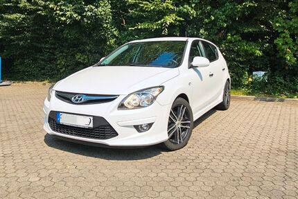 Hyundai i30 210.000 km 3.299 € Nürnberg 90473