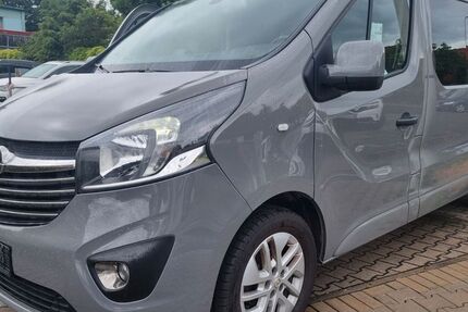 Opel Vivaro 185.000 km 12.950 &euro; Nürnberg 90431
