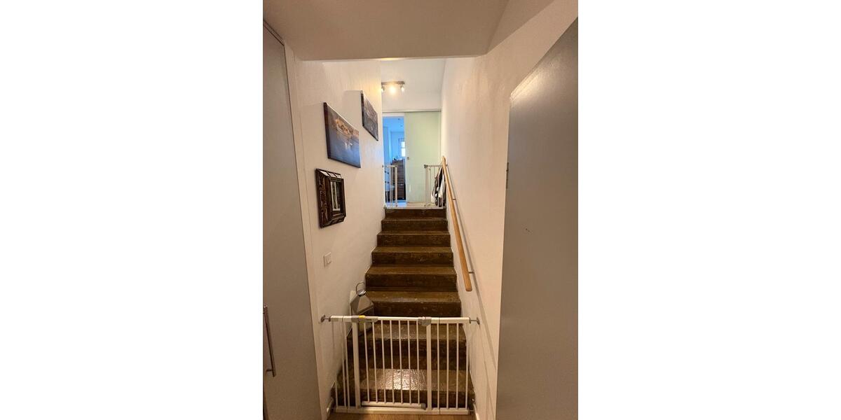 Großzügige Wohnung mit herrlichem Garten in begehrter Lage 3.5 zimmer