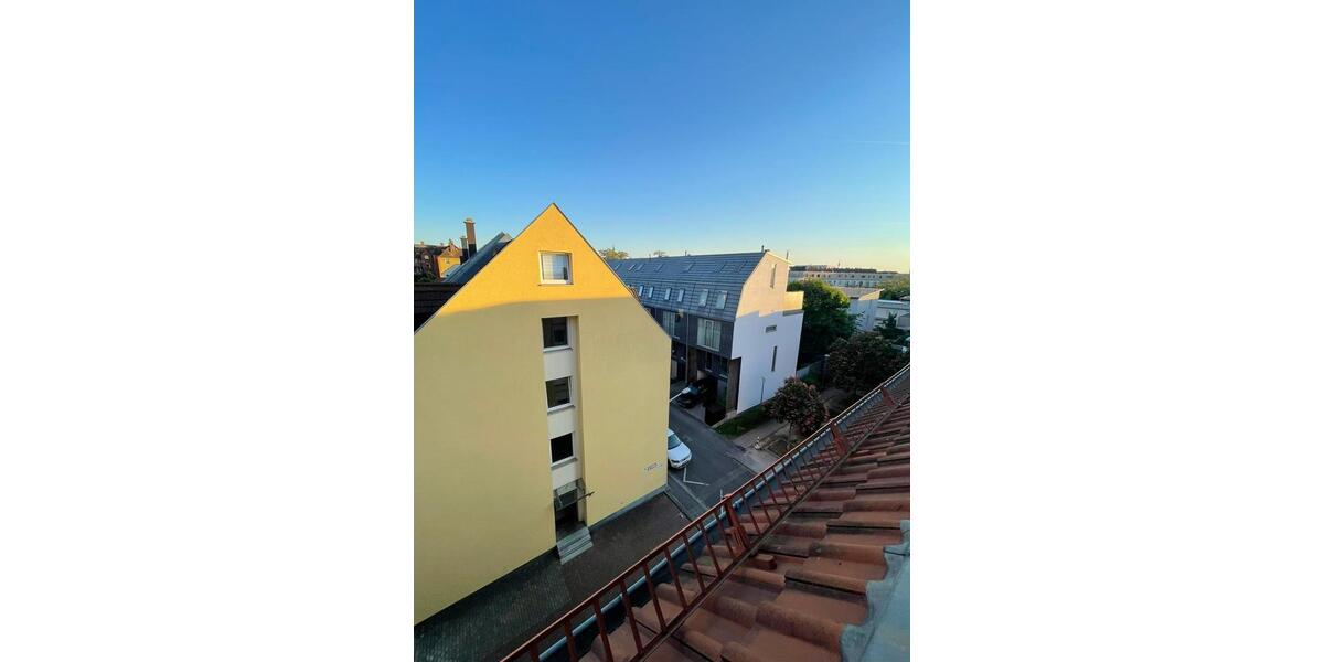 Dachgeschoßwohnung Nürnberg Gleißhammer - 1 Zimmer, 23 m&sup2;, 690&euro; | Angebot:25238325