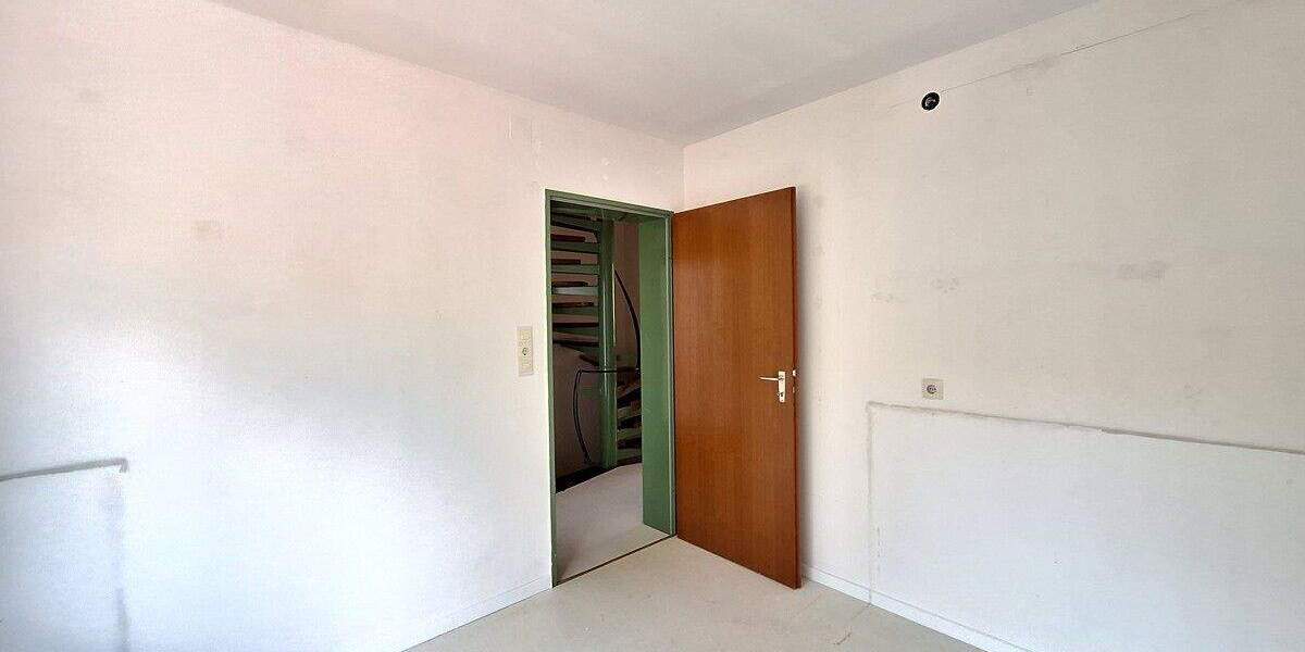 Perfekt für die Familie: Reihenmittelhaus in guter und ruhiger Lage mit Garten und Garage 3 zimmer