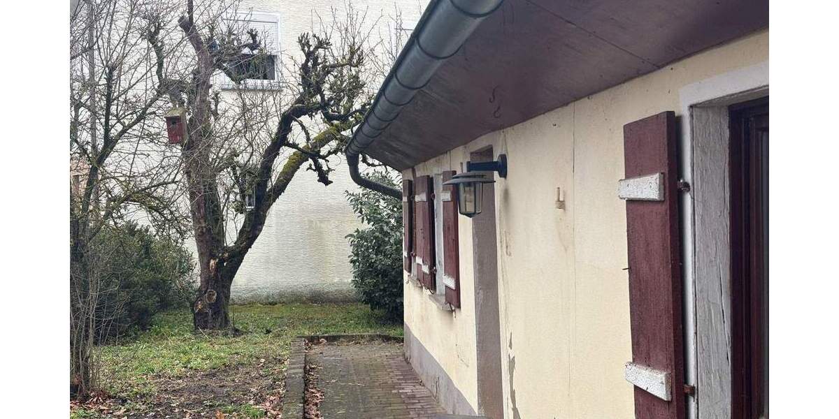 Einfamilienhaus Nürnberg Großgründlach - 7 Zimmer, 145 m&sup2;, 471.000&euro; | Angebot:25390458