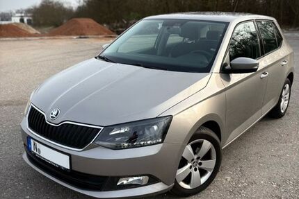 Skoda Fabia 84.000 km 9.000 &euro; Fürth 90766