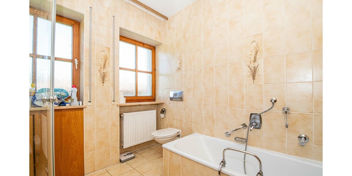 Ein Zuhause für Generationen. Ein Grundstück voller Möglichkeiten. - Zweifamilienhaus Kötzting | Angebot:27180000