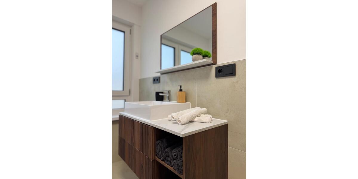 Doppelhaushälfte Schwabach - 2 Zimmer, 75 m&sup2;, 1.450&euro; | Angebot:27614210