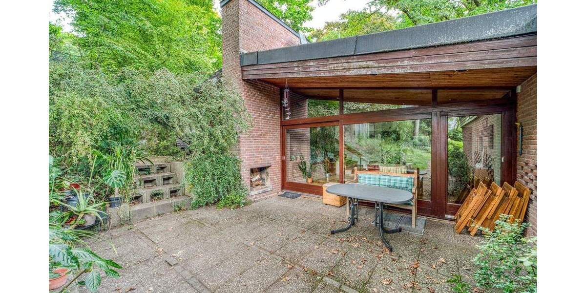 Einfamilienhaus am Erlanger Burgberg - Wohnen in bester Lage mit großem Grundstück ! 4 zimmer