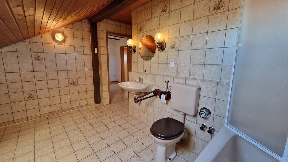 Dachgeschoßwohnung Nürnberg Gebersdorf - 3 Zimmer, 70 m&sup2;, 690&euro; | Angebot:27601963