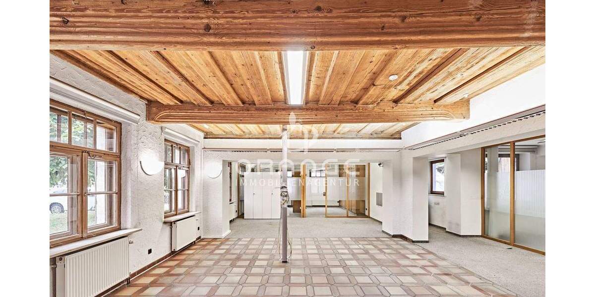 ***Direkt an der B14 - Denkmalgeschütze Gewerbefläche sucht neuen Eigentümer*** zimmer