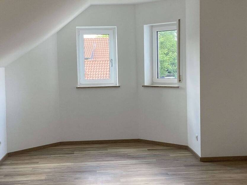 Wohnen im Grünen: Doppelhaushälfte mit Garten