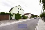 WIE DAS EIGENE HAUS - 8 Zimmer MAISONETTE Wohnung - EIGENER GARTEN - DACHTERRASSE - DOPPELGARAGE - STELLPLÄTZE