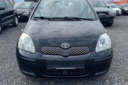 Toyota Yaris 228.141 km 1.900 € Nürnberg 90425