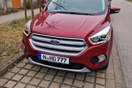 Ford Kuga 129.400 km 10.700 € Nürnberg 90443
