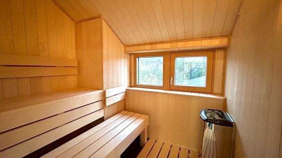 Luxus-Reihenmittelhaus mit Sauna, Designer-Küche und 256 m² Wohnfläche - Erstklassiges Wohnen 6 zimmer
