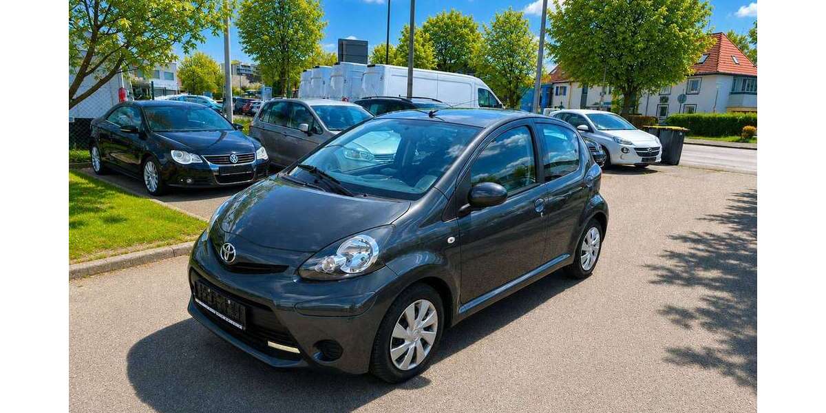 Toyota Aygo 78.935 km 5.900 &euro; Zirndorf 90513