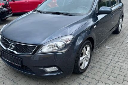 Kia ceed / Ceed 126.000 km 5.100 € Allersberg 90584