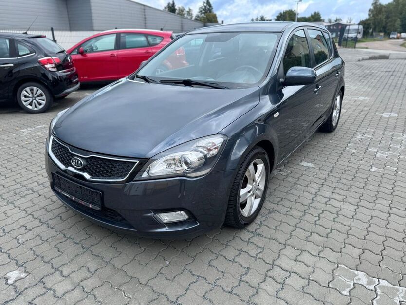 Kia ceed / Ceed 126.000 km 5.100 € Allersberg 90584