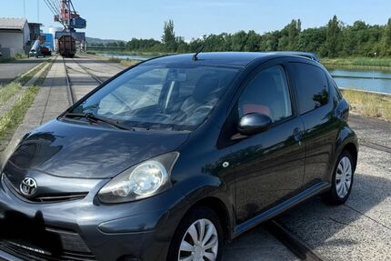 Toyota Aygo (X) 54.600 km 4.900 &euro; Fürth 90768